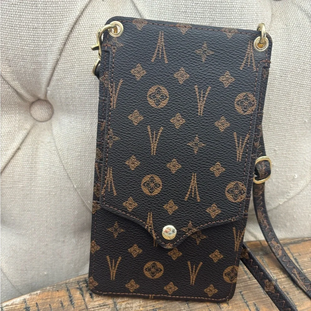 Crossbody Phone Bag - Picture 6 of 9